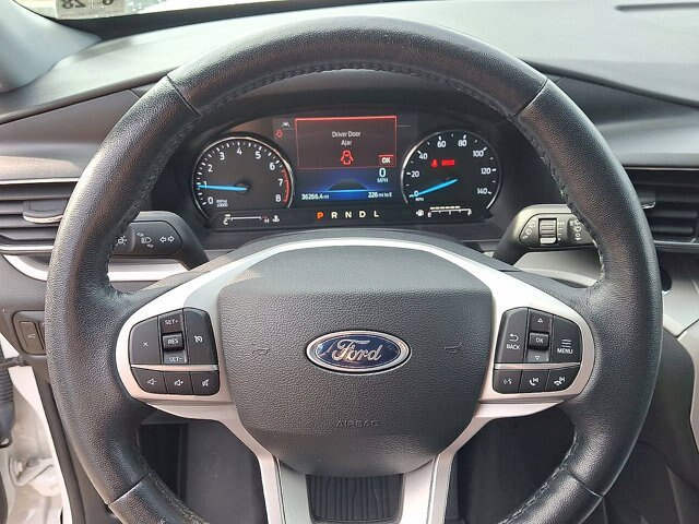 Certified 2023 Ford Explorer XLT w/ Equipment Group 202A AWD/4WD image 16