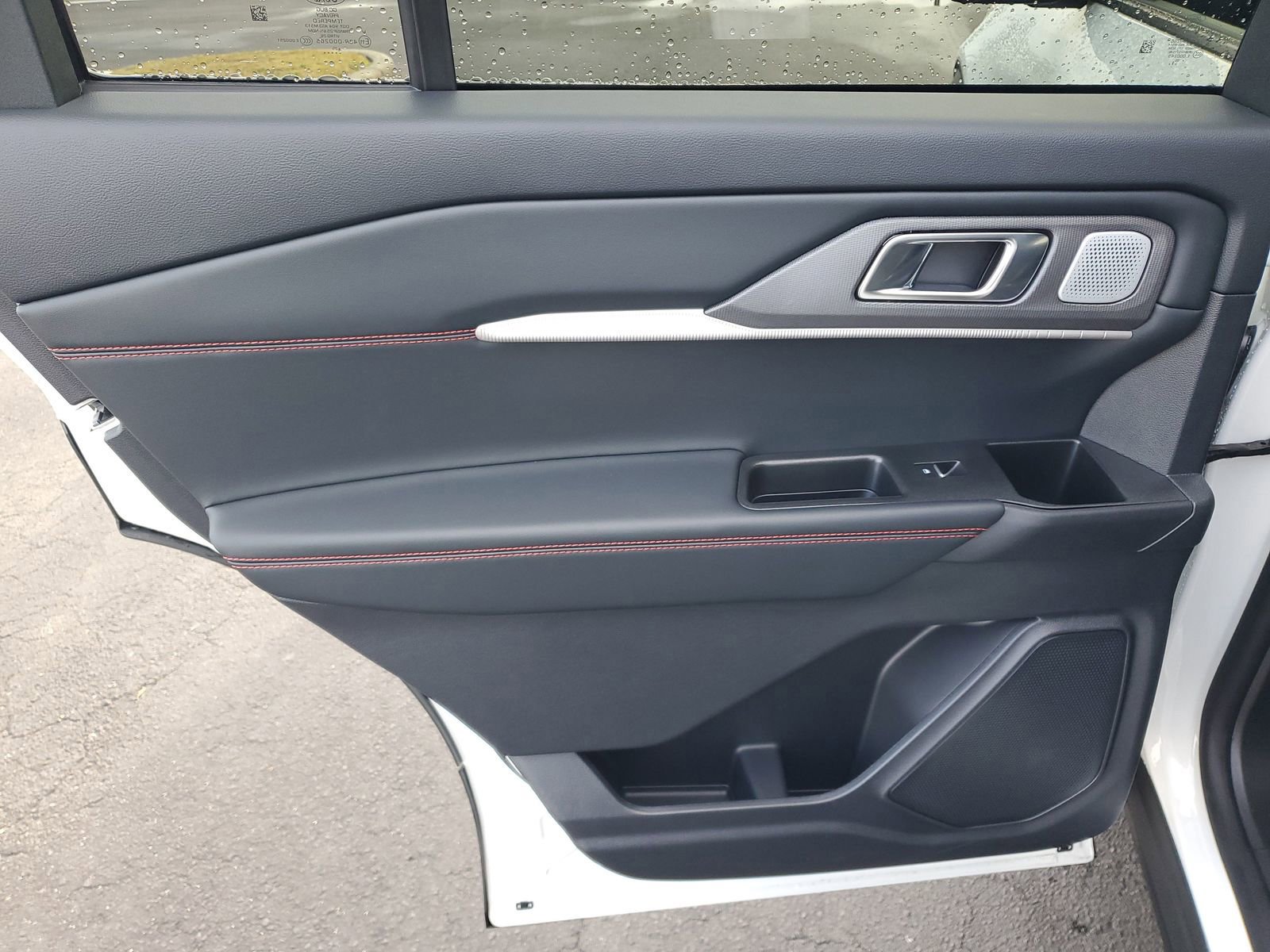 Certified 2025 Ford Explorer ST w/ Sun And Sound Package image 9