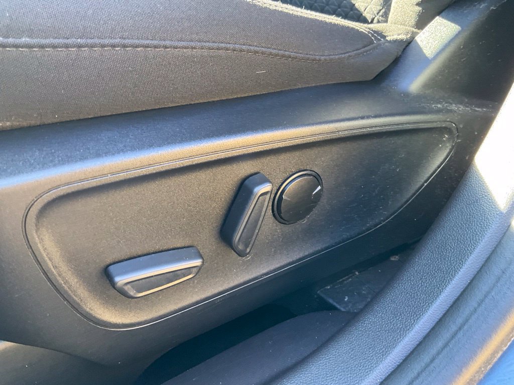 Certified 2023 Ford Escape Active AWD/4WD image 12