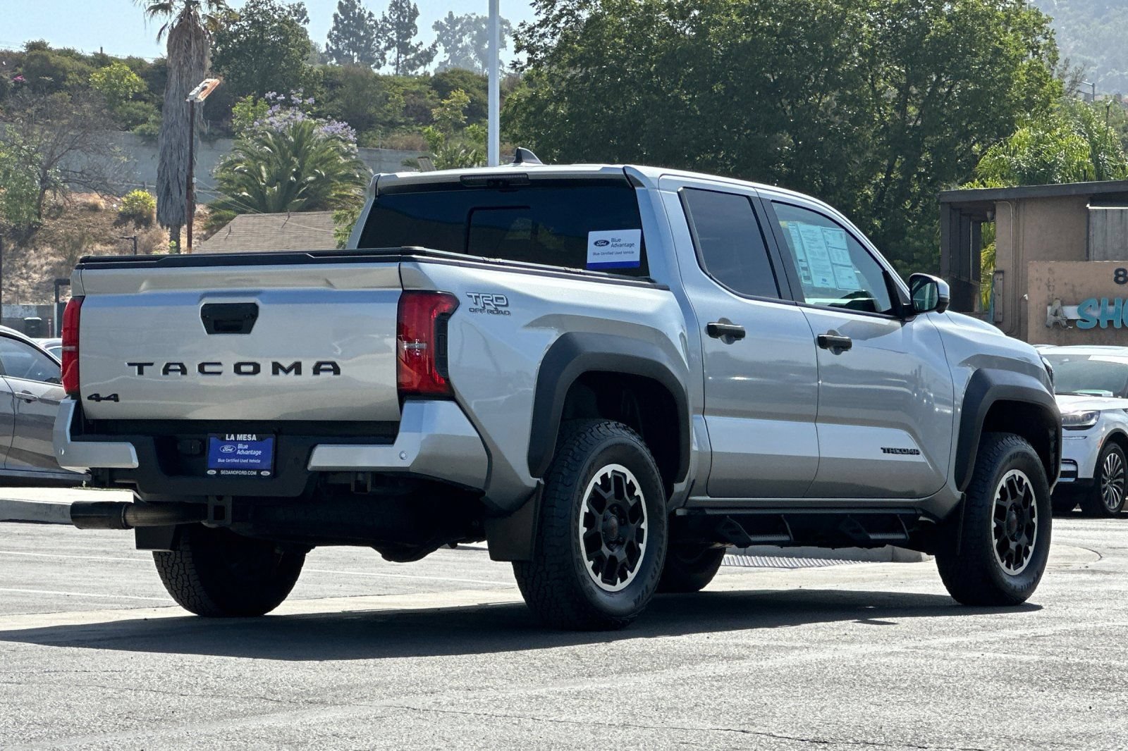 Used 2024 Toyota Tacoma TRD Off-Road w/ TRD Off Road Premium Package AWD/4WD image 3