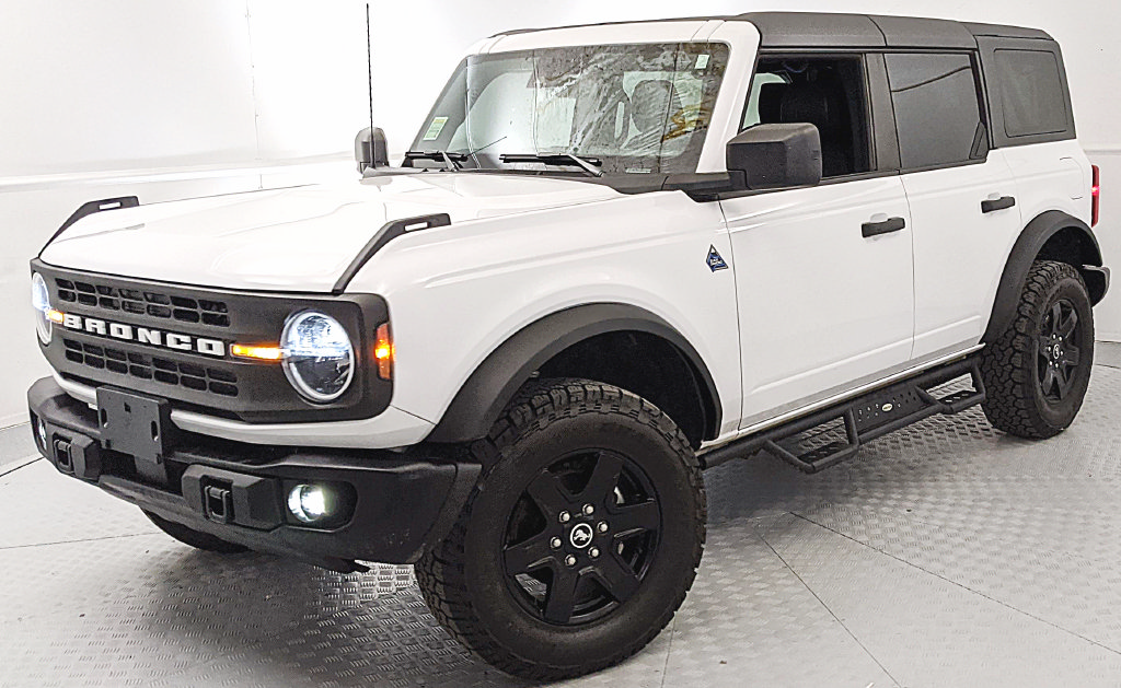Certified 2024 Ford Bronco Black Diamond AWD/4WD image 6