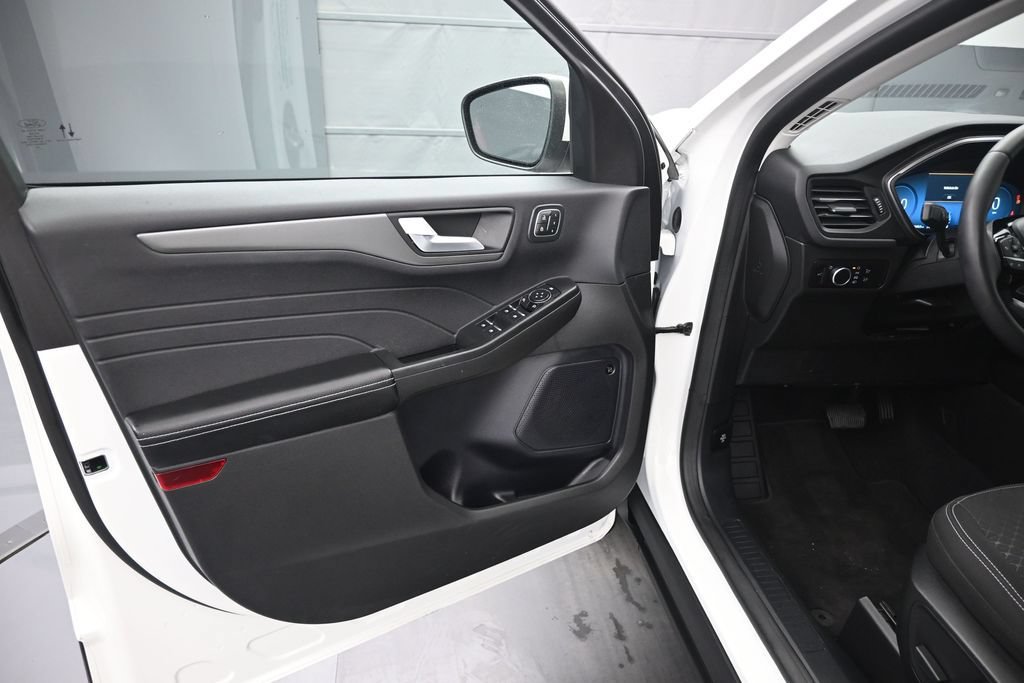 Certified 2023 Ford Escape Active w/ Tech Pack #2 FWD image 14