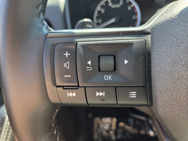 Used 2026 Nissan Rogue SV FWD image 28