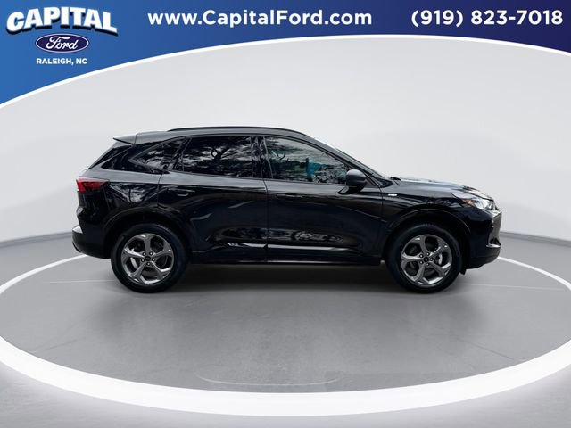 Certified 2024 Ford Escape ST-Line w/ Tech Pack #1 image 9