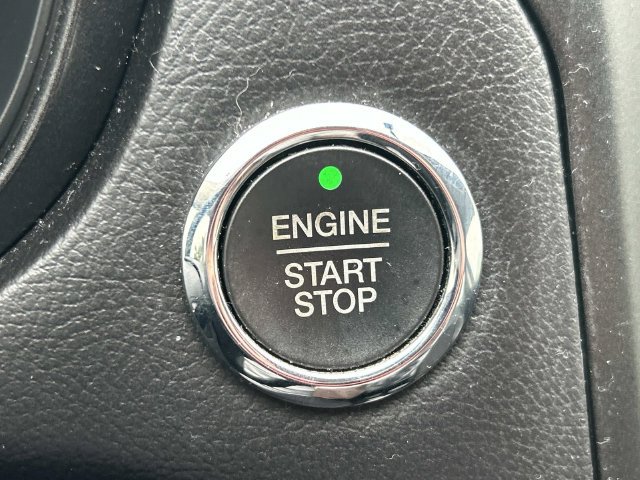 Certified 2018 Ford Fusion SE w/ Equipment Group 201A FWD image 33