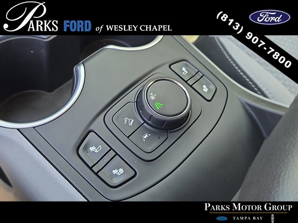 Used 2022 GMC Terrain SLE w/ Driver Convenience Package FWD image 25