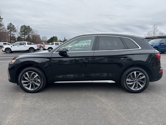 Used 2022 Audi Q5 2.0T Premium w/ Convenience Package image 2