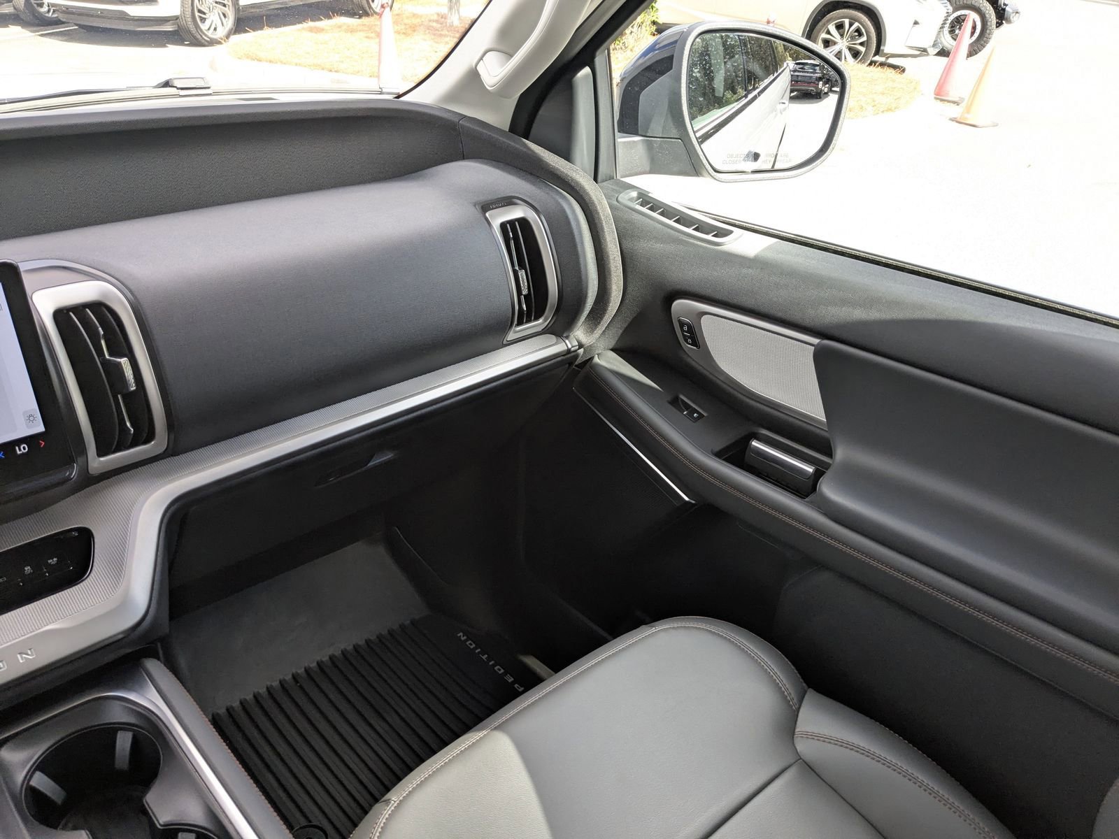 Certified 2025 Ford Expedition Max Active image 18