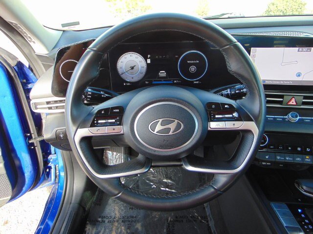 Used 2025 Hyundai Elantra Limited FWD image 15