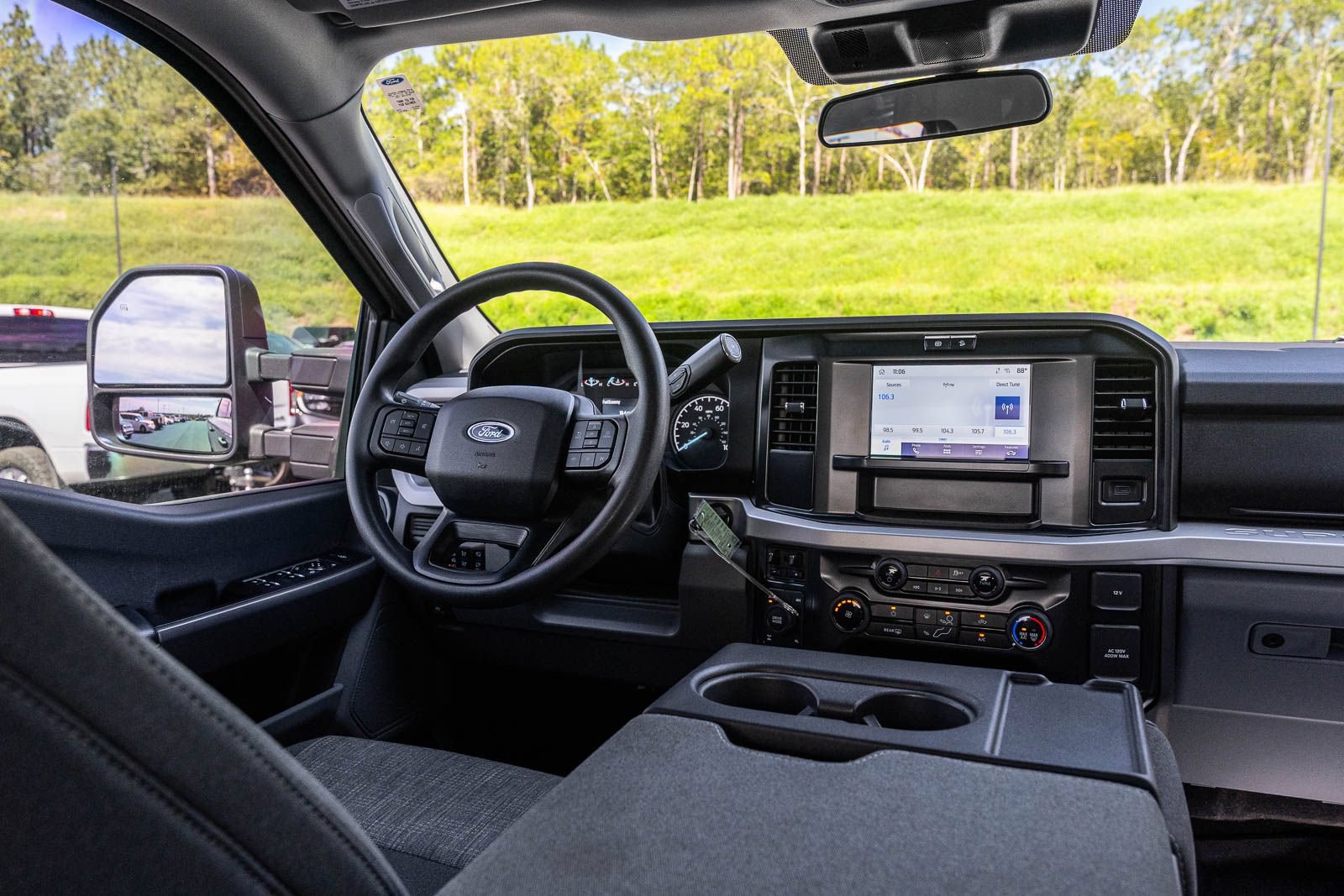 Certified 2025 Ford F250 XLT AWD/4WD image 29