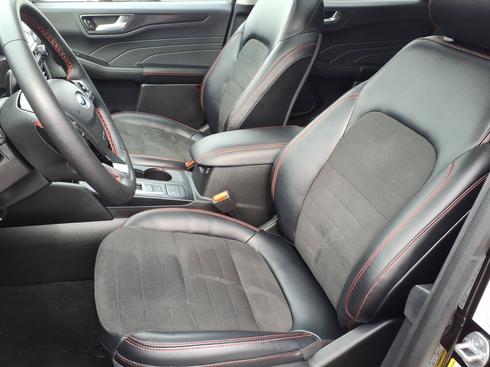 Certified 2022 Ford Escape SEL w/ SEL Stealth AWD Package image 13