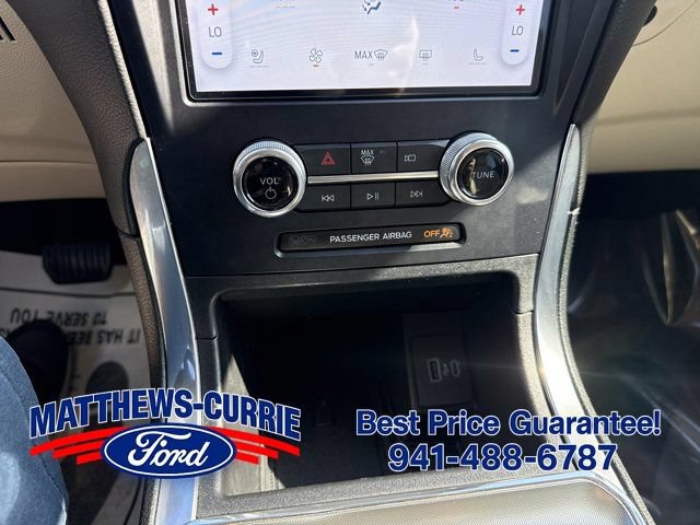 Certified 2022 Ford Edge Titanium w/ Equipment Group 301A AWD/4WD image 15