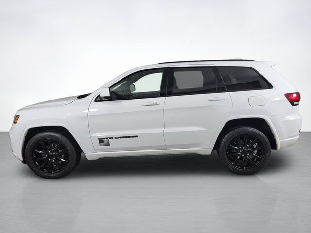 Used 2018 Jeep Grand Cherokee Altitude AWD/4WD image 6