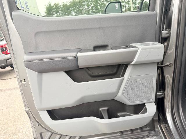 Certified 2025 Ford F250 XLT image 32