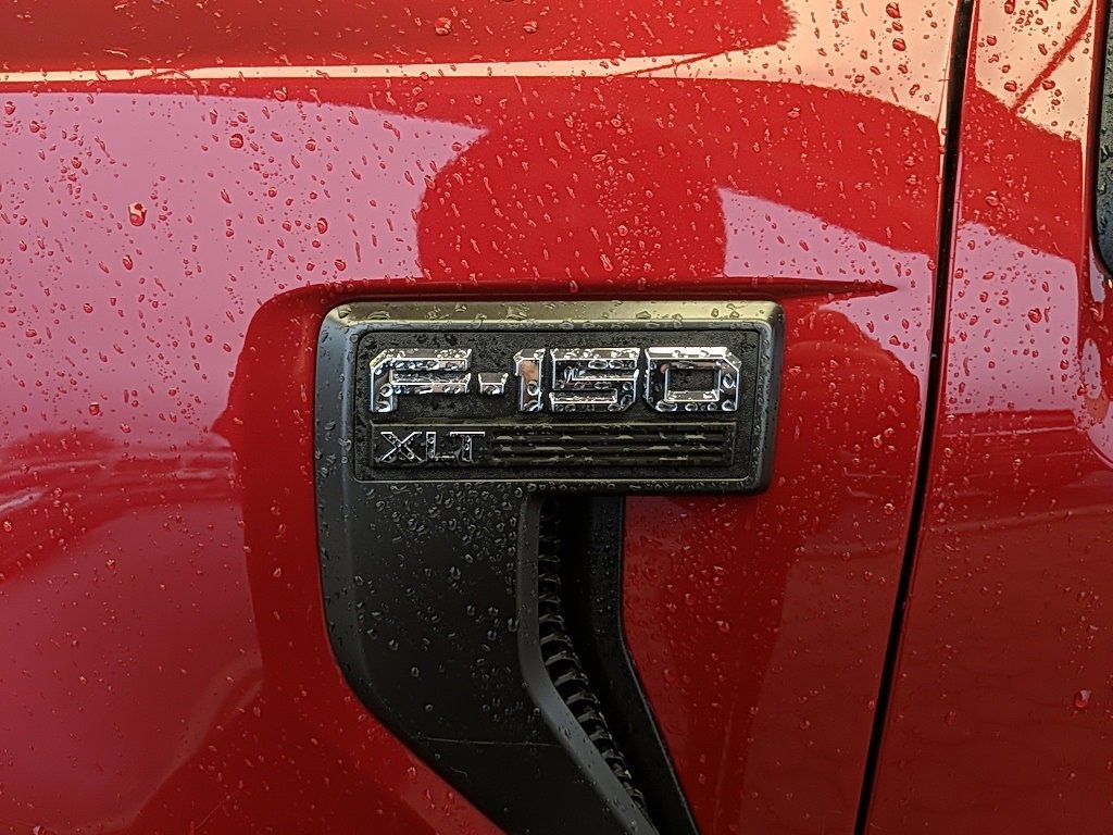 Certified 2022 Ford F150 XLT w/ Equipment Group 302A High image 11