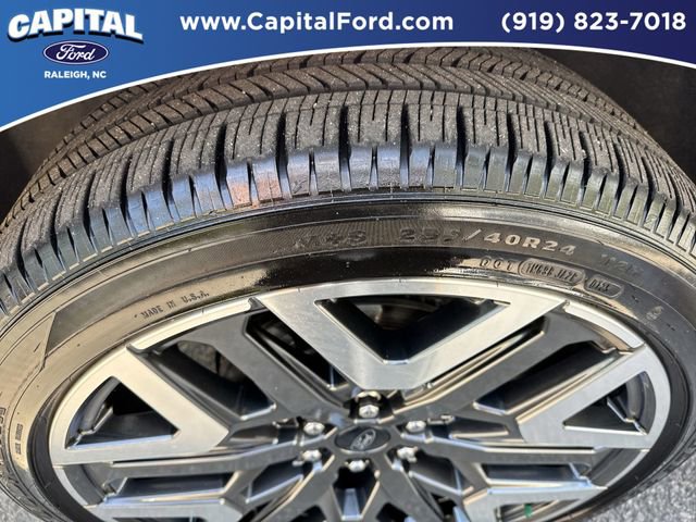 Certified 2025 Ford Expedition Max Platinum w/ Platinum Ultimate Package AWD/4WD image 14