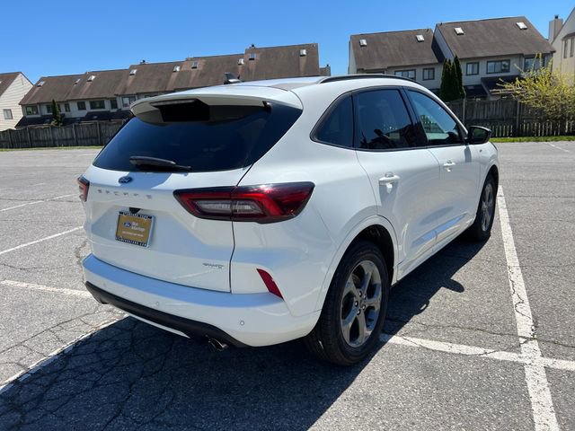 Certified 2023 Ford Escape ST-Line w/ Tech Pack #1 AWD/4WD image 11