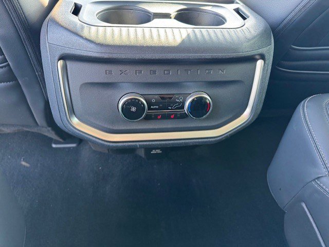 Certified 2025 Ford Expedition Platinum w/ Driver's Package image 29