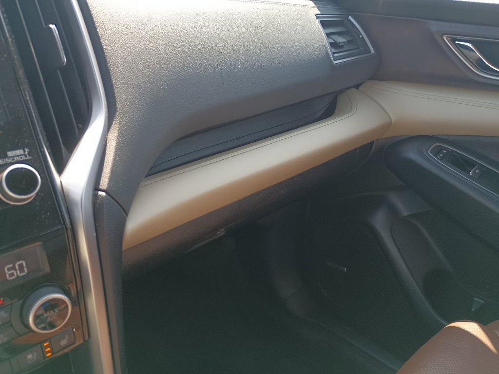 Used 2022 Subaru Ascent Touring AWD/4WD image 22