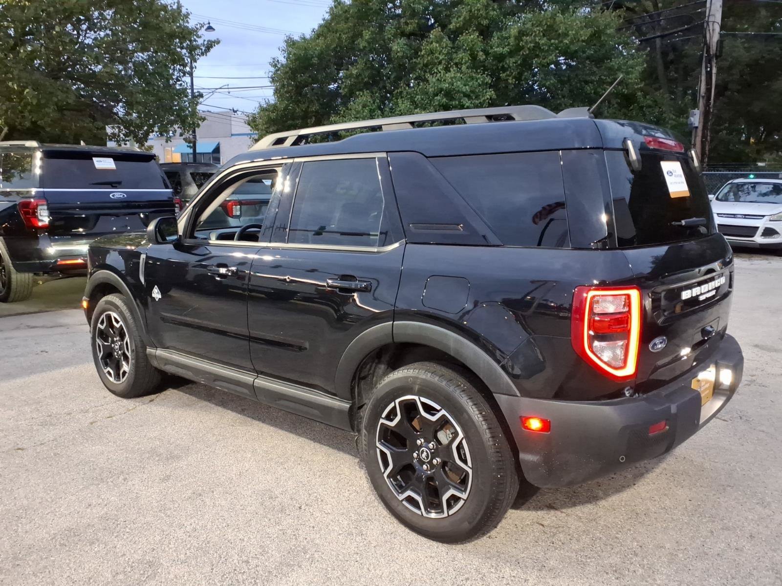 Certified 2025 Ford Bronco Sport Outer Banks AWD/4WD image 5