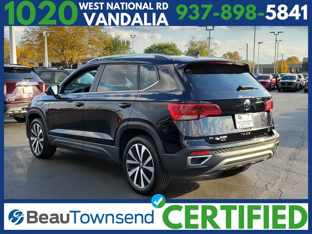 Used 2024 Volkswagen Taos SE image 3