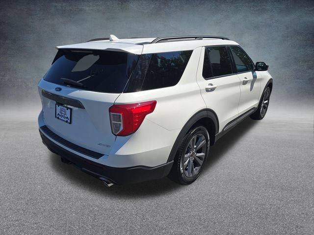 Certified 2023 Ford Explorer XLT w/ Equipment Group 202A AWD/4WD image 8