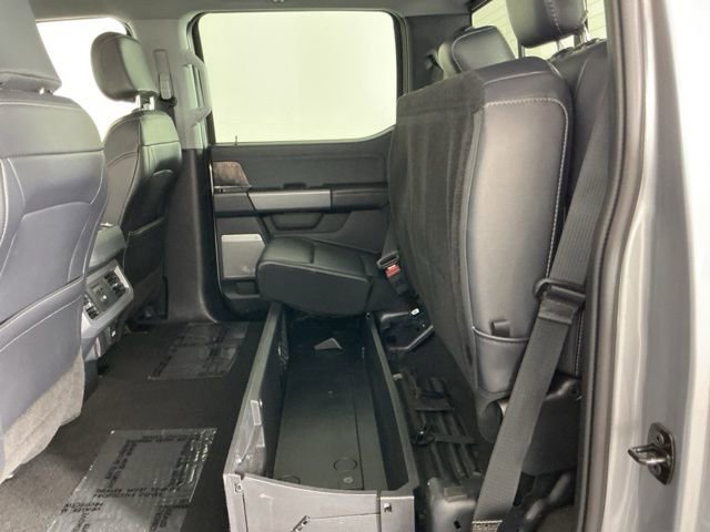 Certified 2024 Ford F450 Lariat w/ Camper Package image 33