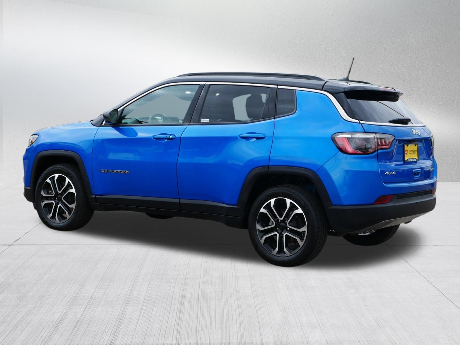 Used 2024 Jeep Compass Limited AWD/4WD image 5