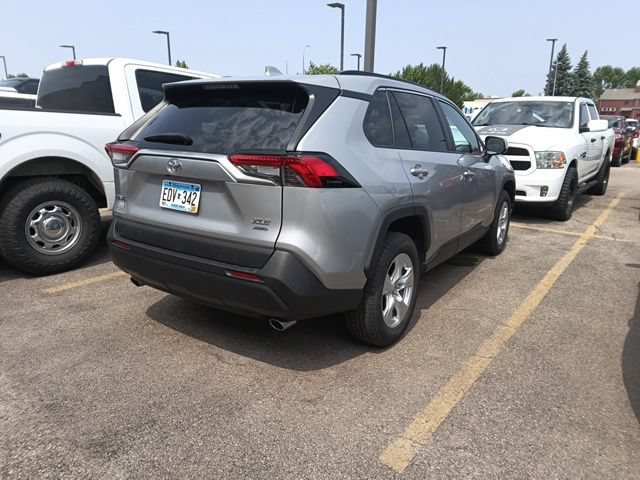 Used 2019 Toyota RAV4 XLE AWD/4WD image 7