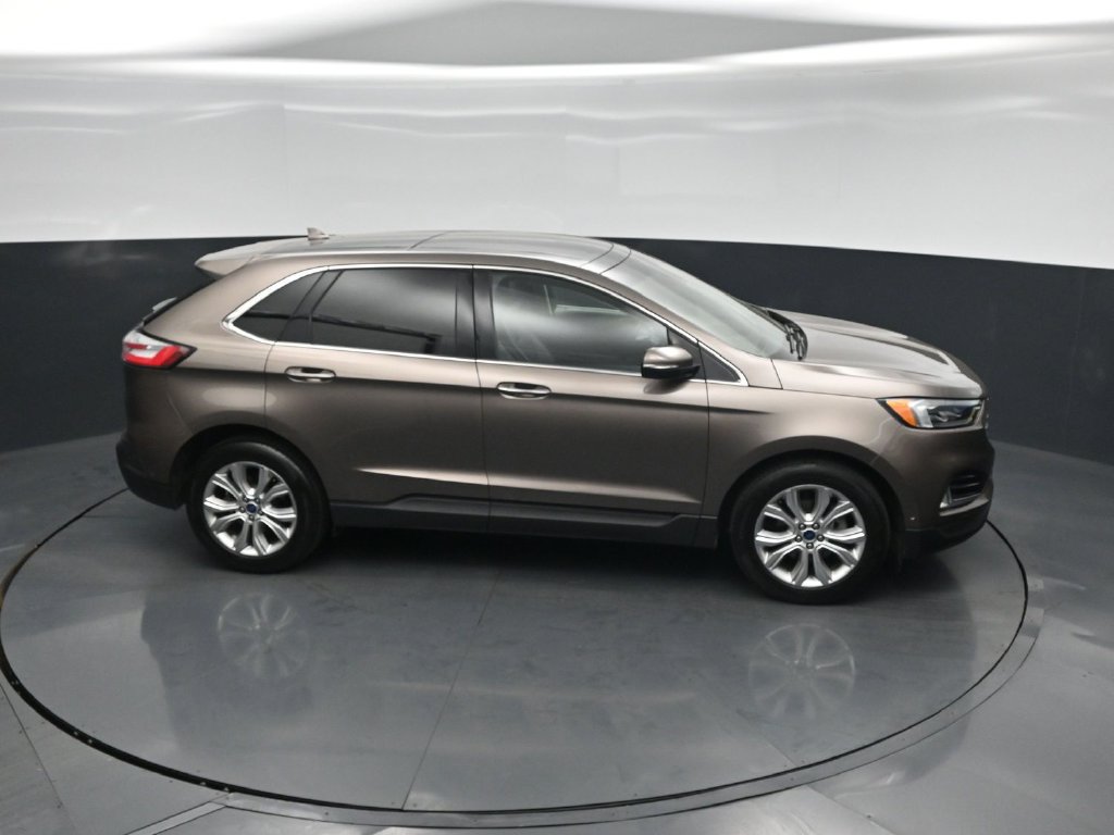 Certified 2019 Ford Edge Titanium w/ Equipment Group 301A FWD image 56