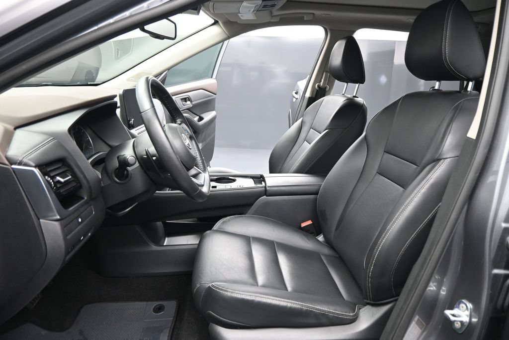 Used 2023 Nissan Rogue SL w/ SL Premium Package FWD image 10