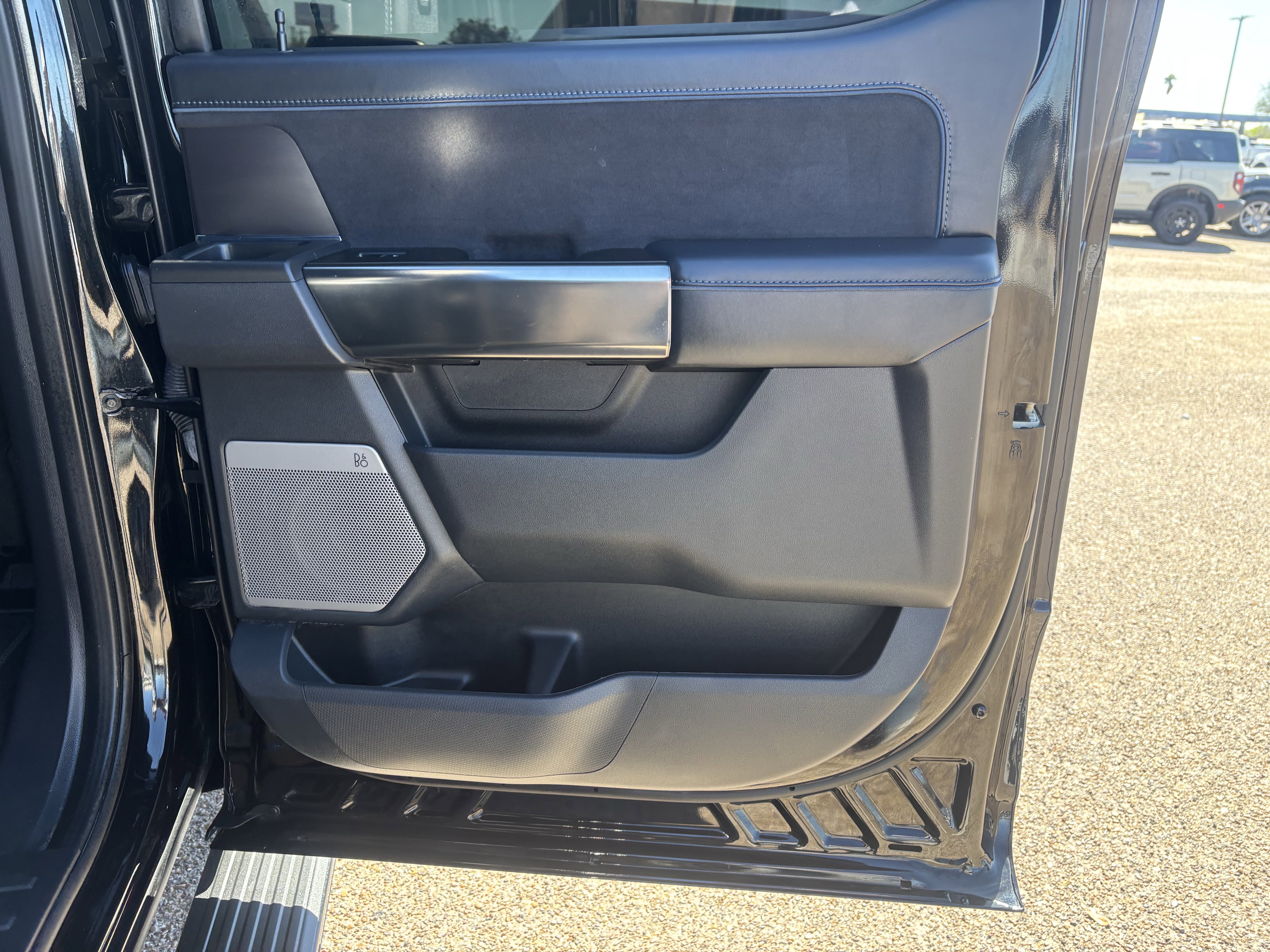 Certified 2024 Ford F150 Platinum w/ FX4 Off-Road Package image 19