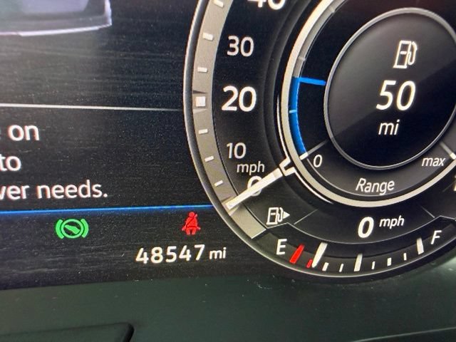 Used 2018 Volkswagen Tiguan SEL Premium FWD image 15