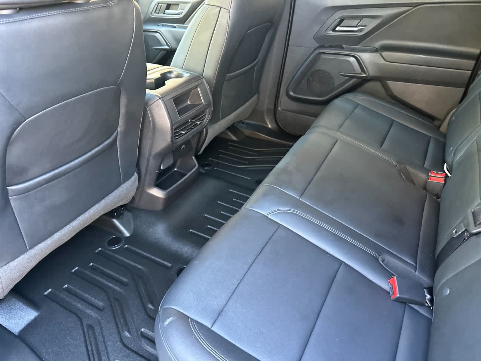 Used 2024 Chevrolet Silverado EV W/T AWD/4WD image 4