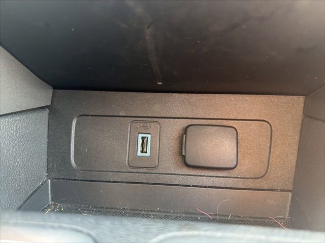 Certified 2018 Ford Escape SEL FWD image 31