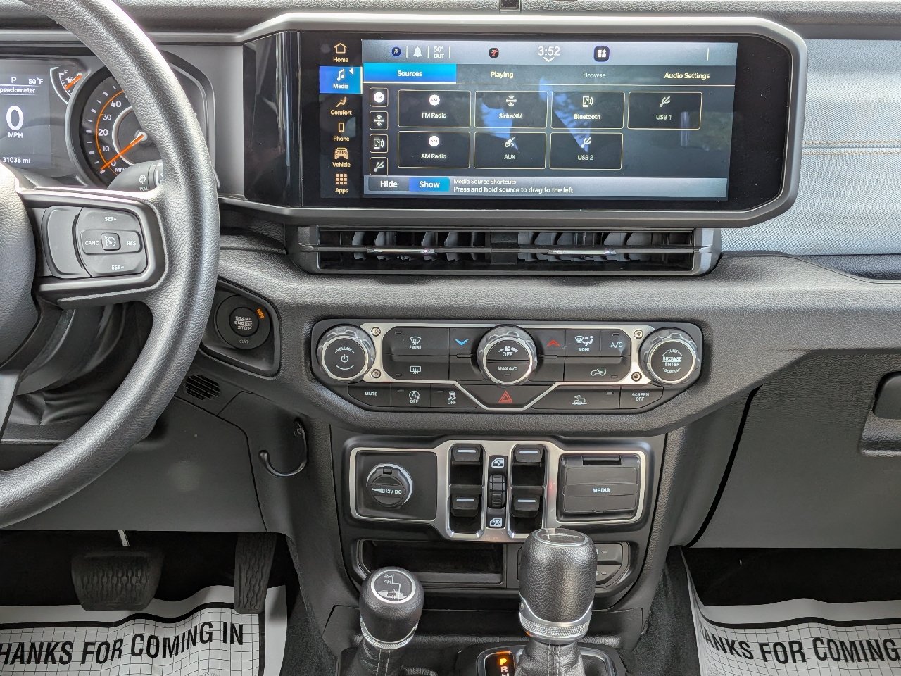 Used 2024 Jeep Gladiator Sport AWD/4WD image 17