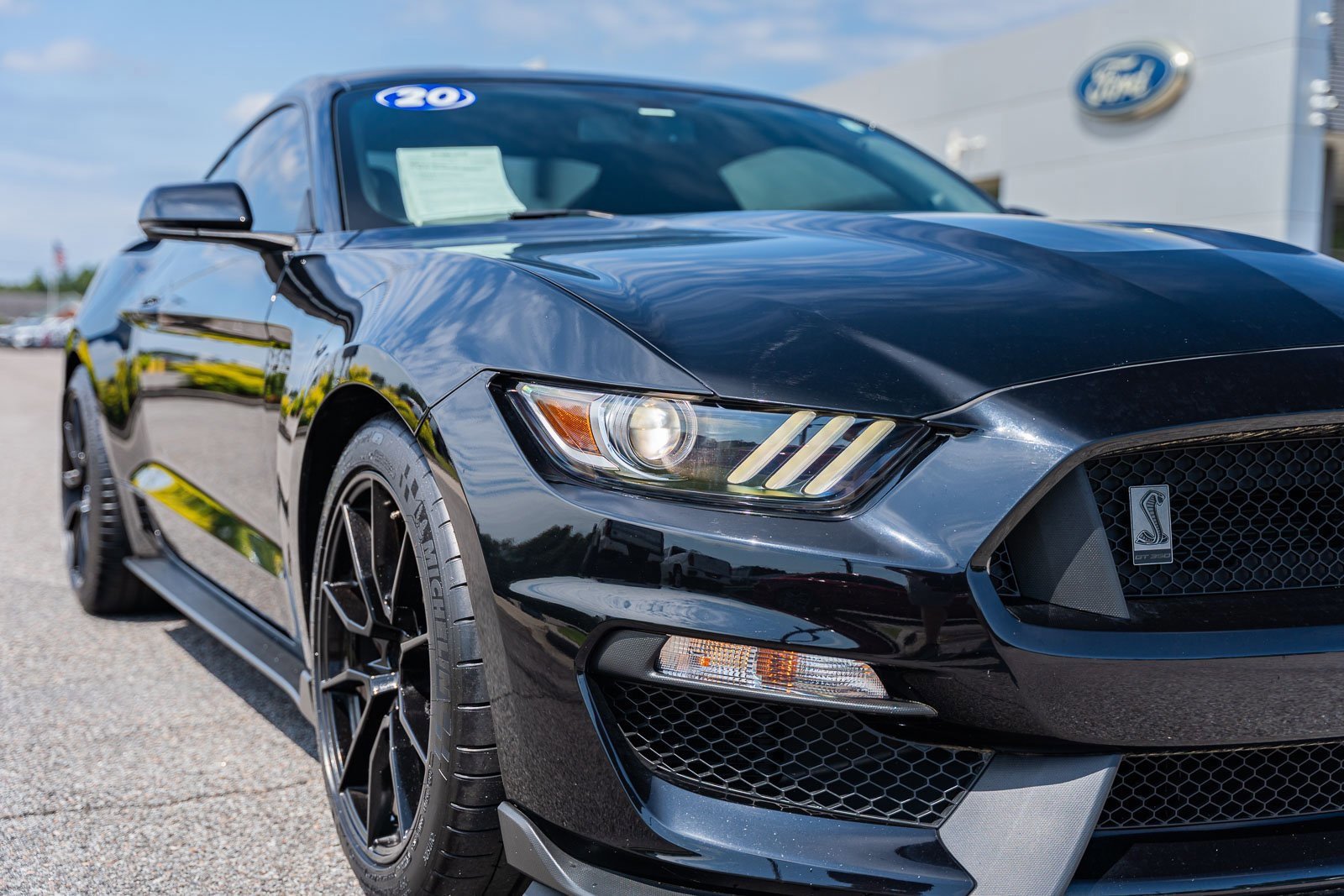Certified 2020 Ford Mustang Shelby GT350 w/ Technology Package image 8