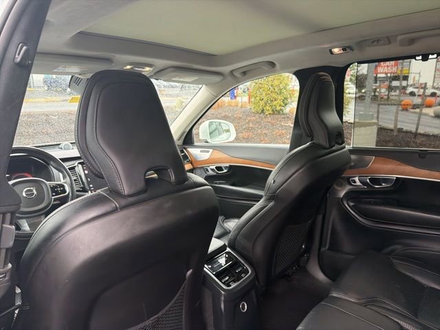 Used 2019 Volvo XC90 T8 Inscription w/ Luxury Package image 18