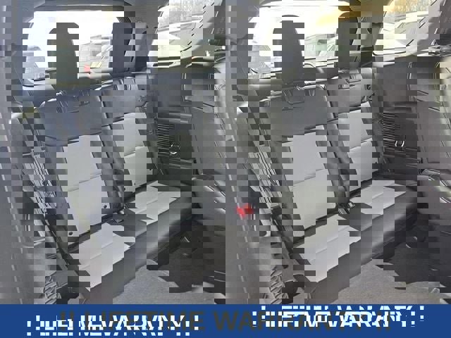 Certified 2024 Ford Explorer XLT w/ Equipment Group 202A AWD/4WD image 13