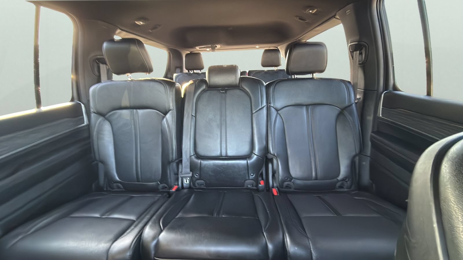 Used 2024 Jeep Wagoneer Series II w/ Flexible Seating Group AWD/4WD image 23