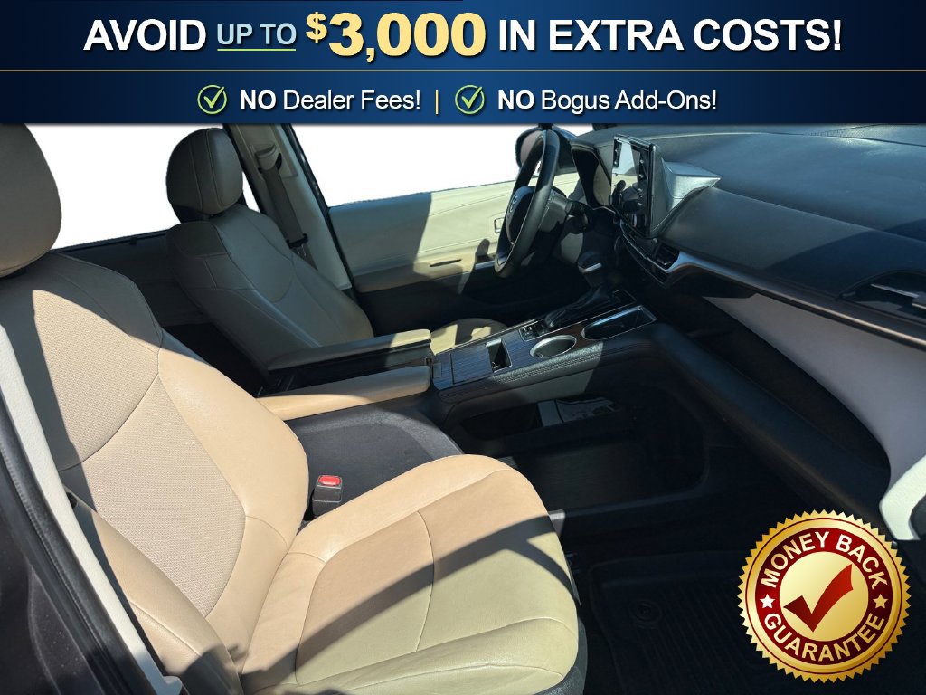 Used 2021 Toyota Sienna XLE FWD image 22