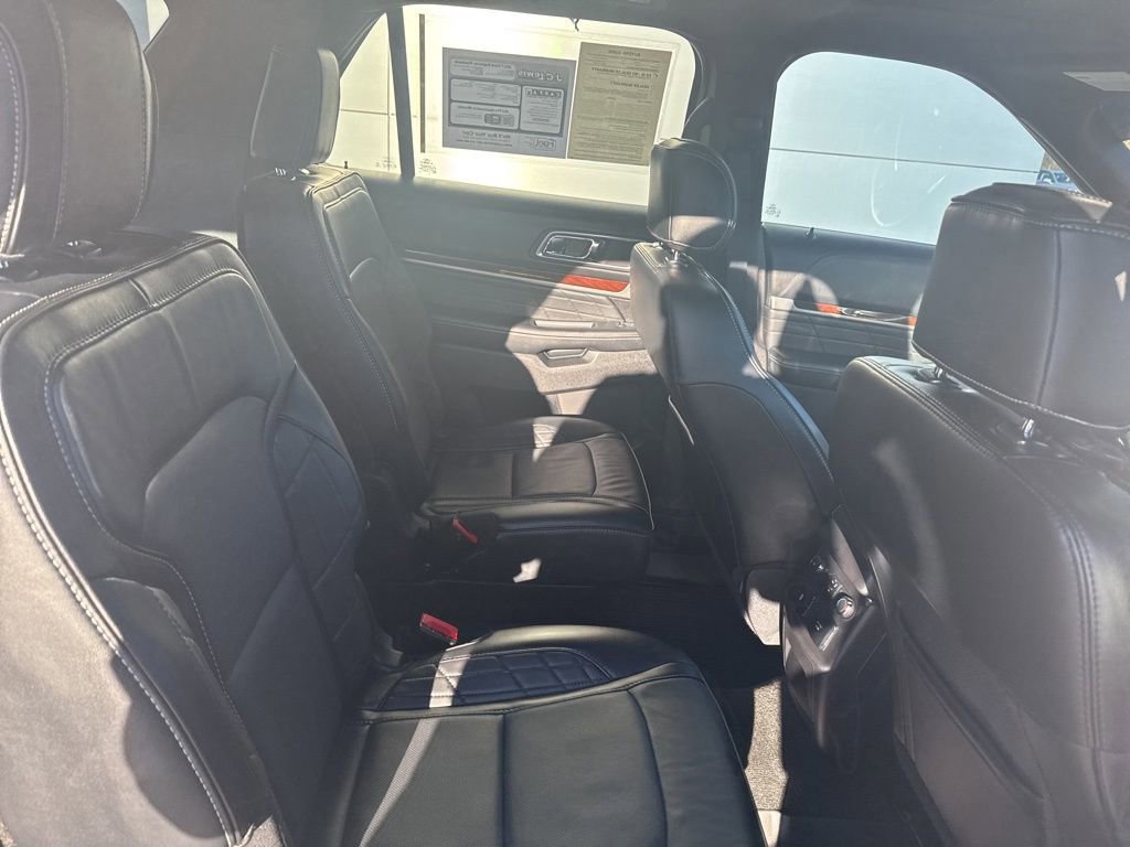 Certified 2017 Ford Explorer Platinum image 29