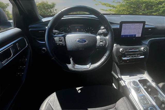 Certified 2020 Ford Explorer XLT w/ Comfort Package AWD/4WD image 5