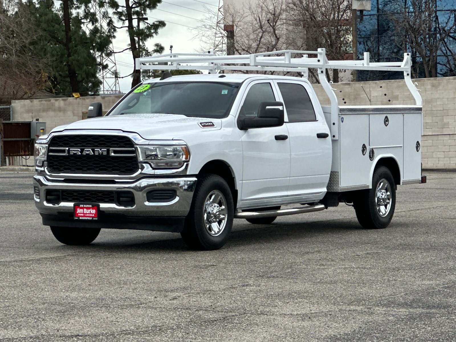 Used 2023 RAM 2500 Tradesman w/ Chrome Appearance Group image 8