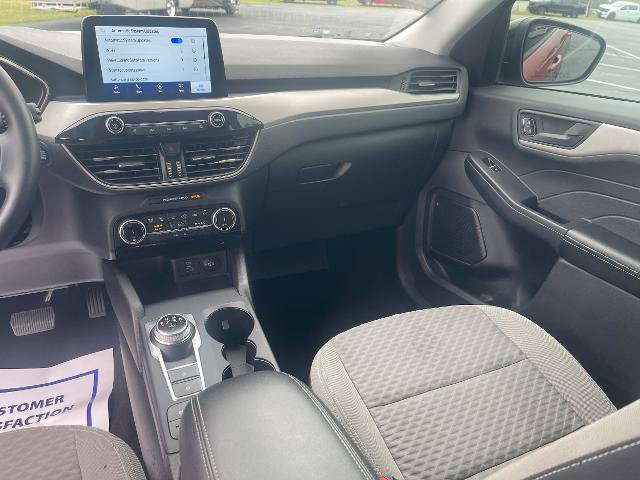 Certified 2022 Ford Escape SE w/ SE Sport Appearance Package FWD image 16