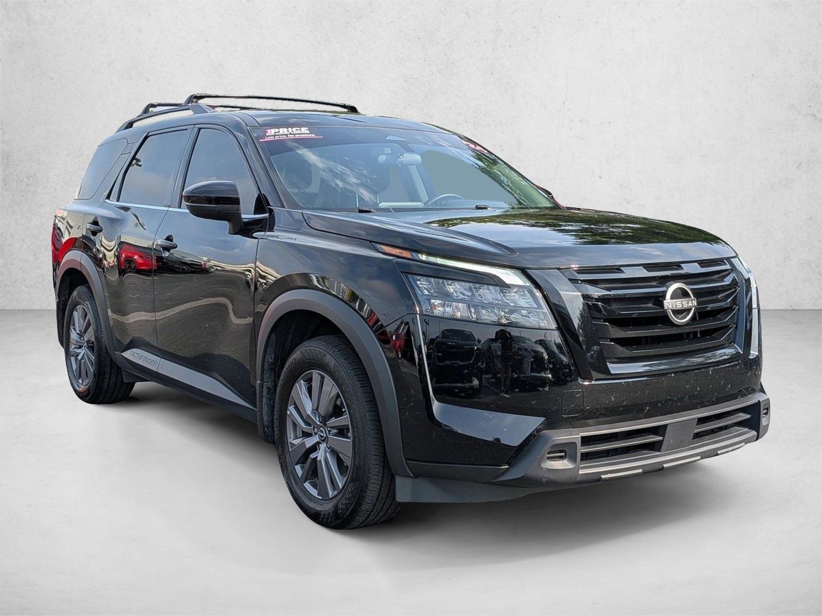 Used 2024 Nissan Pathfinder SV w/ SV Premium Package FWD video 3