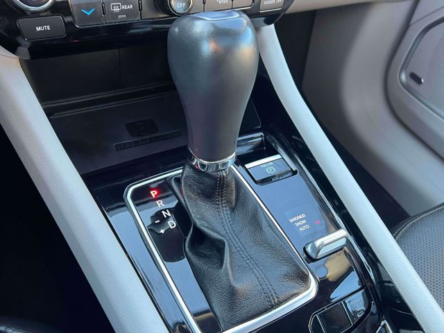 Used 2023 Jeep Compass Limited w/ Elite Group image 27