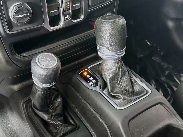 Used 2023 Jeep Gladiator Sport image 16