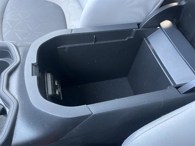 Used 2021 Toyota RAV4 XLE image 34