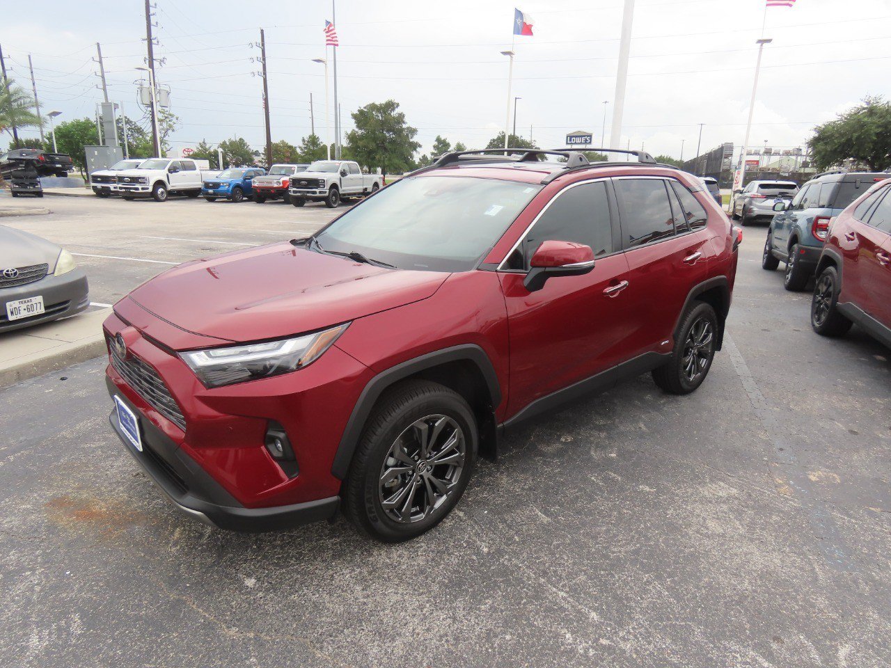 Used 2025 Toyota RAV4 Limited AWD/4WD image 2